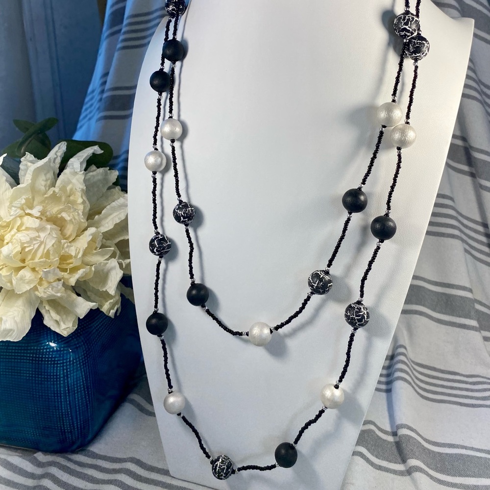 Cute Black and White Beaded Necklace Long